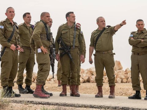 İsrail ordusu HƏMAS-ın hərbi kompleksini nəzarətə götürüb