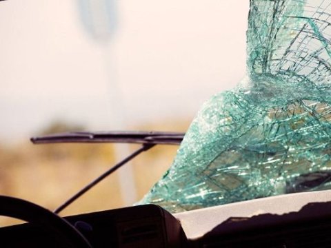 Xaçmazda “Opel” ağaca çırpıldı - Ölən var