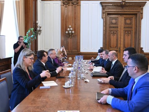 Ceyhun Bayramov Rumıniya Senatında görüş keçirdi