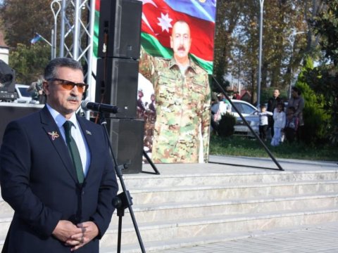 Novruz Aslanov Zəfər bayramında iştirak etdi - FOTOLAR