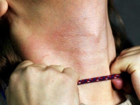 Anasını naqillə boğaraq öldürən şəxsin cinayət işi məhkəməyə göndərildi