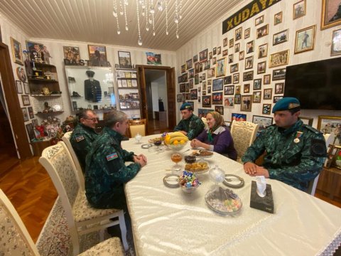 Elçin Quliyev şəhid ailələrini ziyarət etdi - FOTOLAR