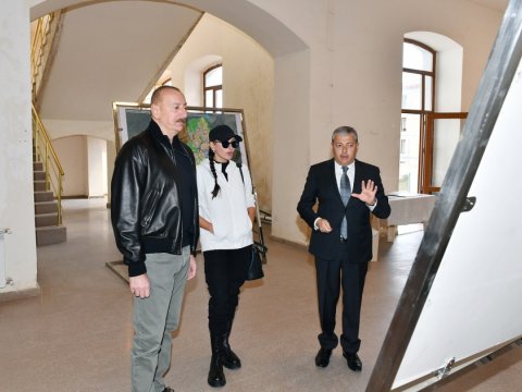 Prezident və xanımı Şuşadakı “Qızlar gimnaziyası”nda...