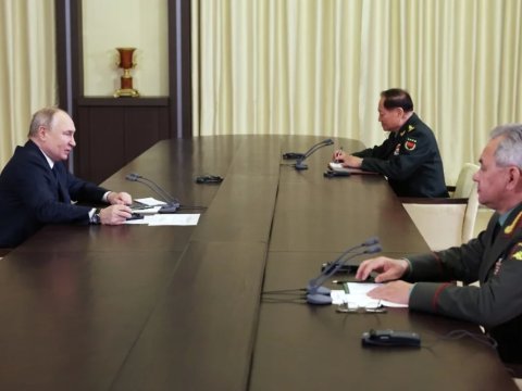 NATO Asiyaya daxil olmağa çalışır - PUTİN