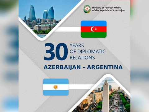 XİN Argentinanı təbrik etdi 