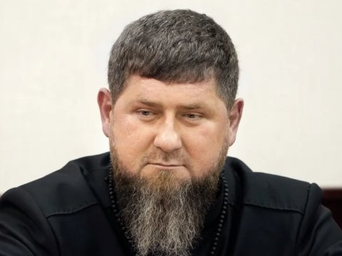 Övladları ana dilini bilməyən məmurlar işdən çıxarılacaq