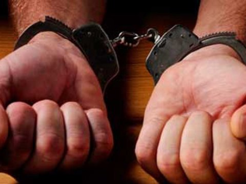 Bank kartından oğurluq edən ata-oğul tutulub