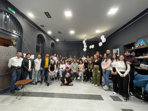 Budapeştdə azərbaycanlı reper çıxış etdi- FOTOLAR