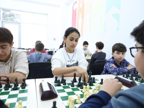 Bakıda yeni şahmat klubu açıldı