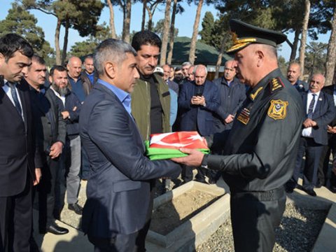 Kərim Vəliyev generalın dəfnində iştirak etdi - FOTOLAR