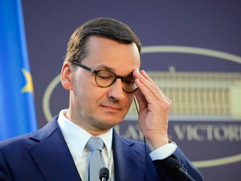 Polşanın baş naziri istefa verdi