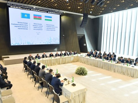 3 ölkənin nazirləri görüşdü