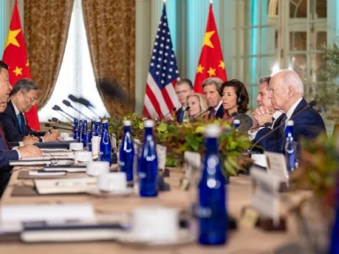 Çin XİN-dən Baydenin Siyə 