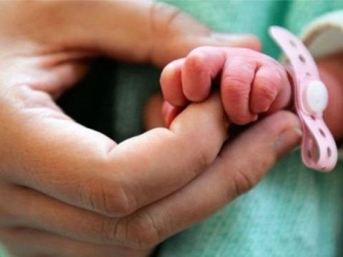 Uşağını təkbaşına böyüdən kişilərə yeni hüquq verilir