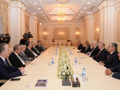 Məzahir Pənahov seçkilərdən DANIŞDI
