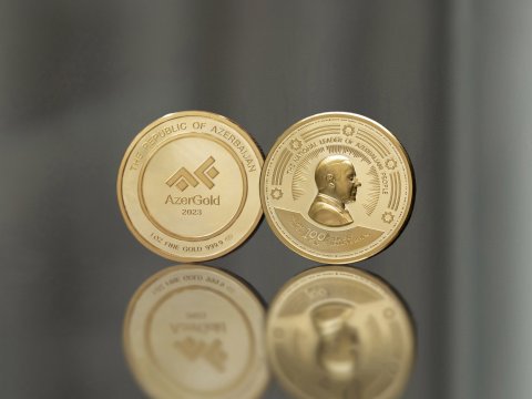 “AzerGold”da Heydər Əliyevin 100 illiyinə həsr olunmuş qızıl sikkənin təqdimatı olub