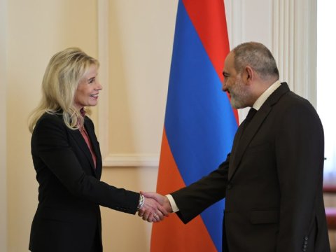 Paşinyan ATƏT PA-nın sədri ilə görüşdü