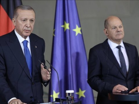 Ərdoğan kanslerlə görüşdü - Müzakirələr aparıldı 