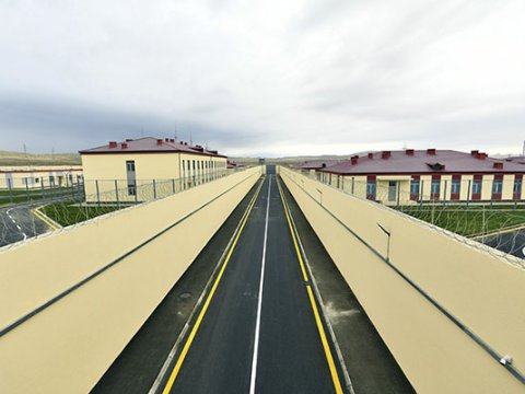 Yaxın günlərdə Umbakıya 1300 məhkum köçürüləcək