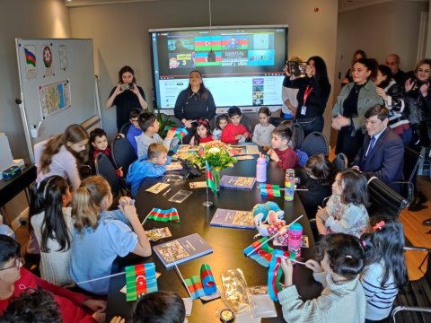 Komitə sədri Berlindəki Azərbaycan məktəbində - FOTO/VİDEO