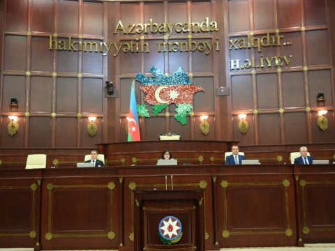Parlament ABŞ Senatına qarşı bəyanat QƏBUL ETDİ