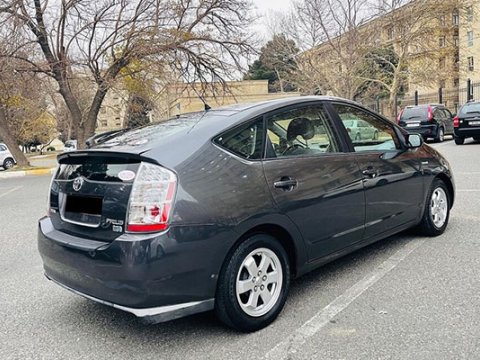 Qəza törədərək qaçan 