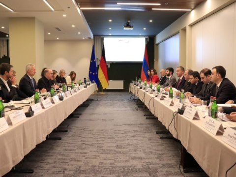 Ermənistan-Almaniya hökumətlərarası danışıqları keçirilir