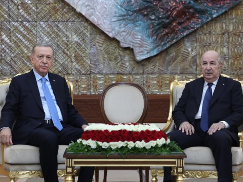 Ərdoğan əlcəzairli həmkarı ilə görüşdü