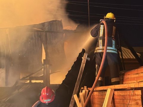 İnşaat materialları bazarında yanğın nəzarətə ALINDI