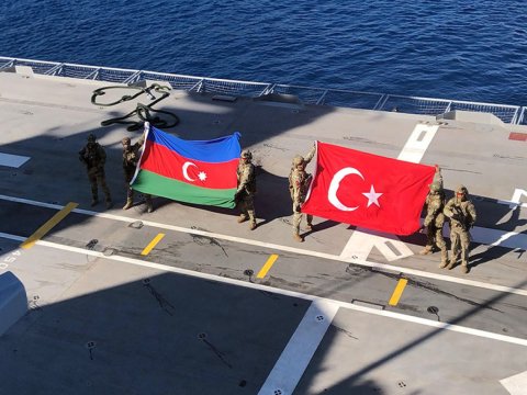 Xüsusi təyinatlılar Azərbaycan və Türkiyə bayraqlarını dalğalandırıblar - VİDEO