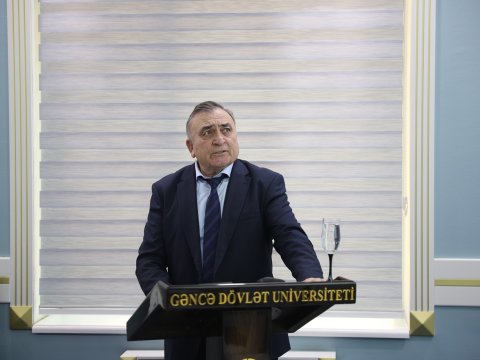 Professor Gəncə Dövlət Universitetində ustad dərsi keçdi - FOTOLAR
