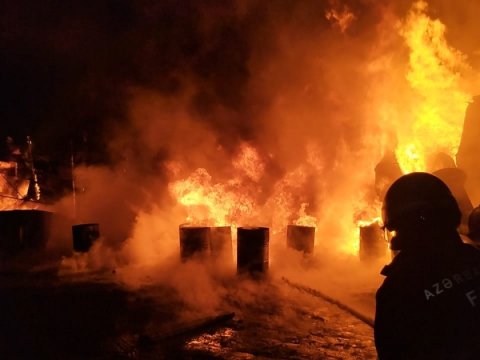 Gəncədə yanğın olub - FOTOLAR