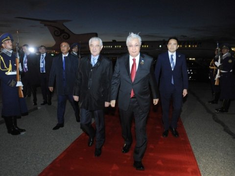 Tokayev Bakını tərk etdi 