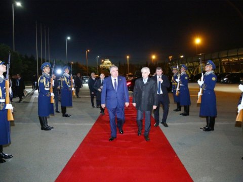 Rəhmonun Azərbaycana səfəri yekunlaşdı