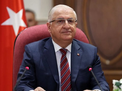Türkiyə müdafiə naziri Azərbaycana GƏLDİ