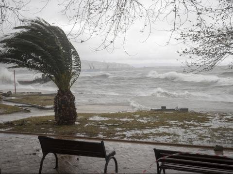 Türkiyədə sel və tufan - Ölən və yaralılar var 