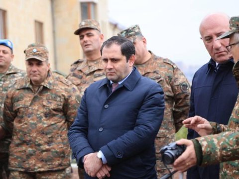Ermənistanda hərbçilərin attestasiyası BAŞLADI