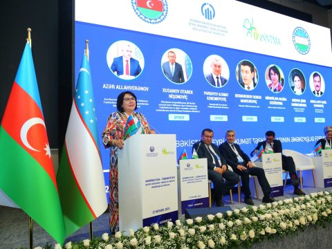 Azərbaycan - Özbəkistan QHT-lərinin panel müzakirələri 