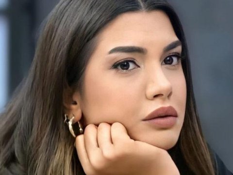 Fulya Öztürk mükafatını Qarabağ şəhidlərinə həsr etdi - FOTO