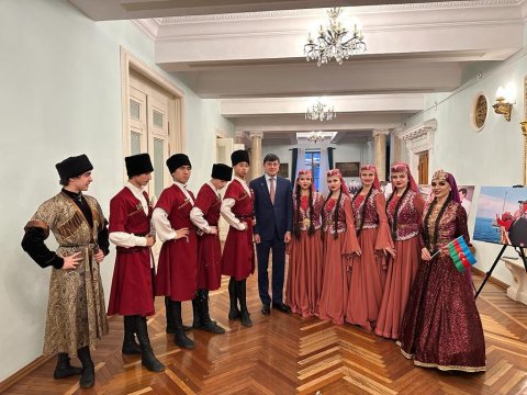 Bişkekdə Heydər Əliyevin 100 illiyi ilə bağlı konsert keçirilib - FOTO