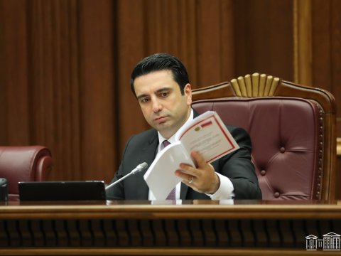 Erməni spiker sülh müqaviləsindən danışdı: 15 günə...