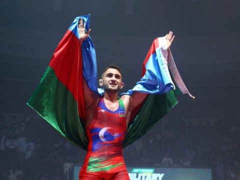 İki güləşçimiz dünya çempionu oldu - FOTO
