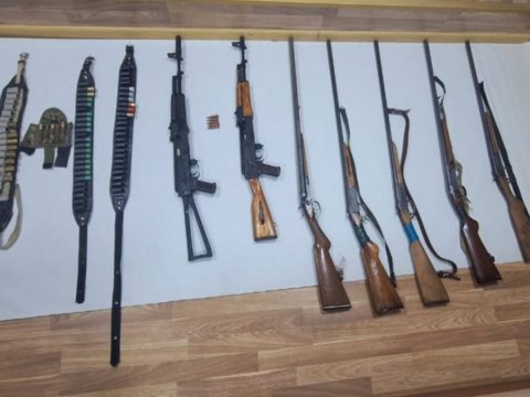 Lerikdə dağın yamacından silah-sursat aşkarlandı - FOTO