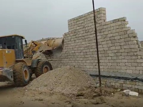 Qala qəsəbəsində qanunsuz tikililər söküldü - VİDEO