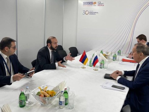 Lavrovla Mirzoyan GÖRÜŞDÜ