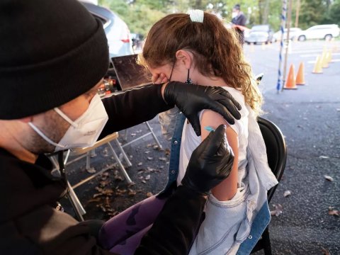 Qızılca ilə bağlı əhaliyə XƏBƏRDARLIQ: Antibiotik vurmaq olmaz!