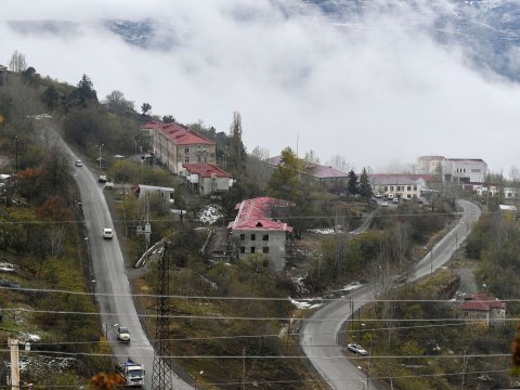 Laçının azadlığının üçüncü ili 