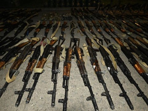 Vətəndaşlardan 52 silah, 3 qumbara götürüldü