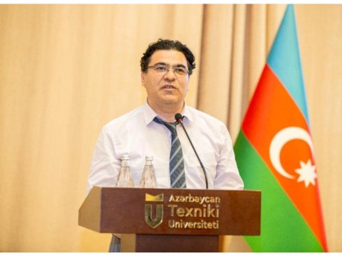 Rektor prorektoru işdən ÇIXARDI