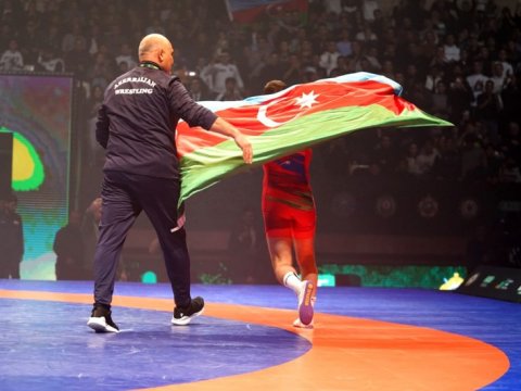 Güləşçilərimiz Bakıdakı dünya çempionatını 21 medalla başa vurdular